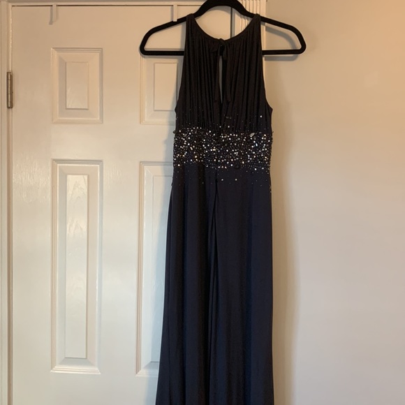 JS Boutique gray evening gown size 4 - Picture 3 of 4